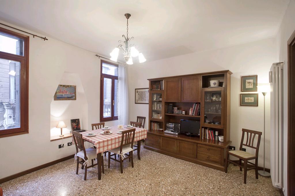 Locappart San Polo Venedig Rum bild