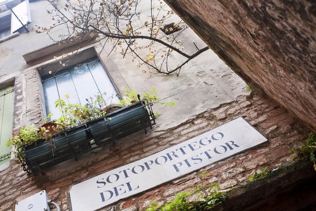 Locappart San Polo Venedig Exteriör bild